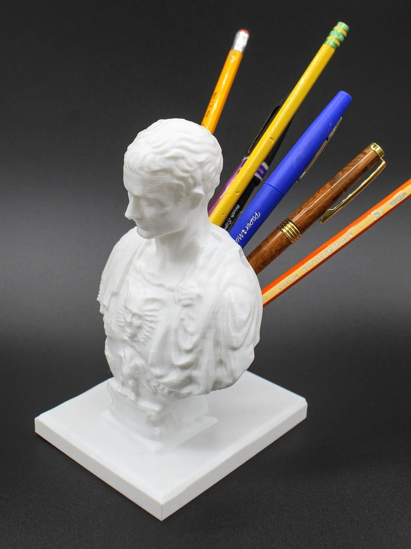 White synthetic resin American creative character modelling pen holder for desk organisation