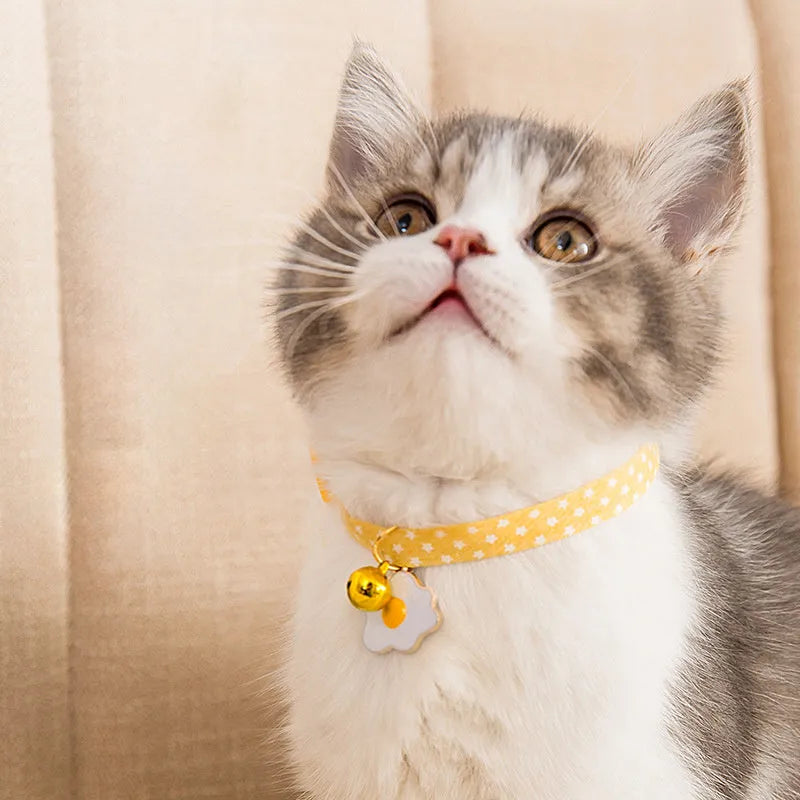 Adjustable cat collar with bell pendant and removable bow tie in green, pink or yellow for small pets
