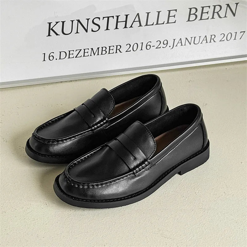 Men's slip-on casual shoe in microfiber and PU available in black, beige, apricot, and brown.