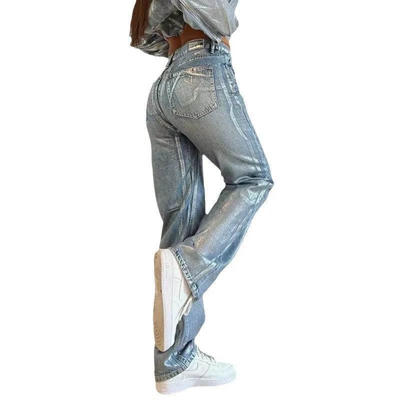 Washed blue high-waist straight-leg jeans with contrast detailing