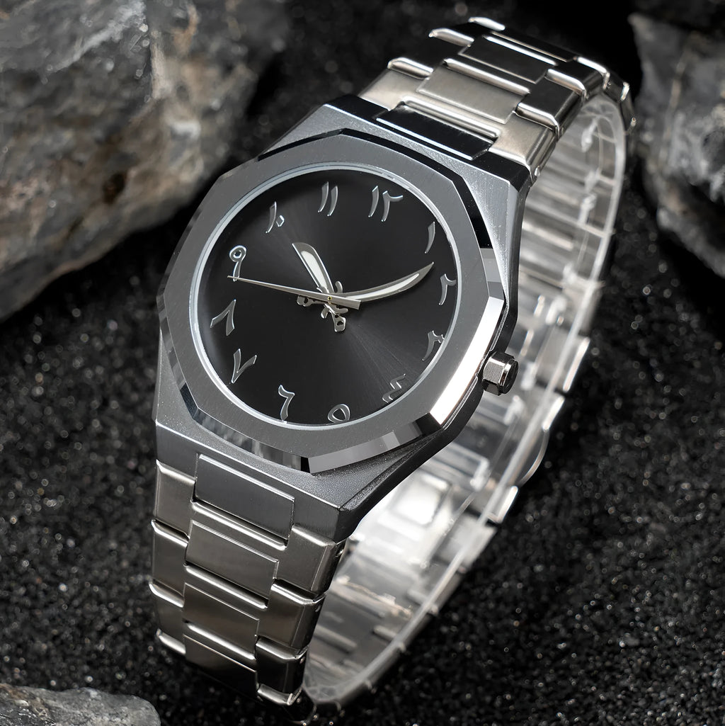 Men's business casual watch with steel strap and quartz display in black, silver, and scale colour options