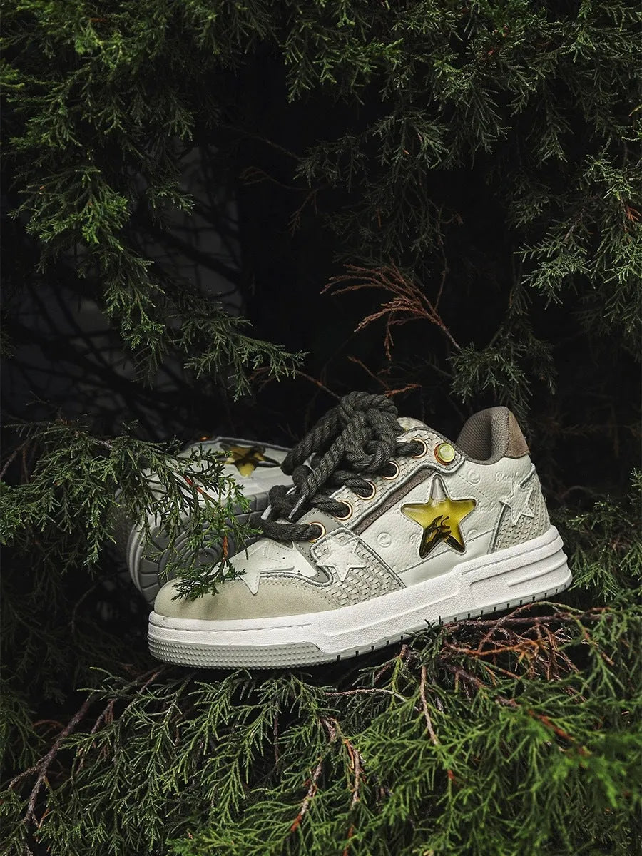 Cowhide leather low-top platform running shoes in West Lake dragon well tea colour with front lace-up