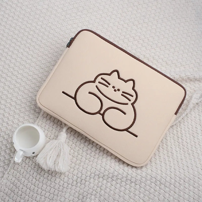 Embroidered laptop sleeve with animal pattern designs for 13.3 to 15.6 inch computers