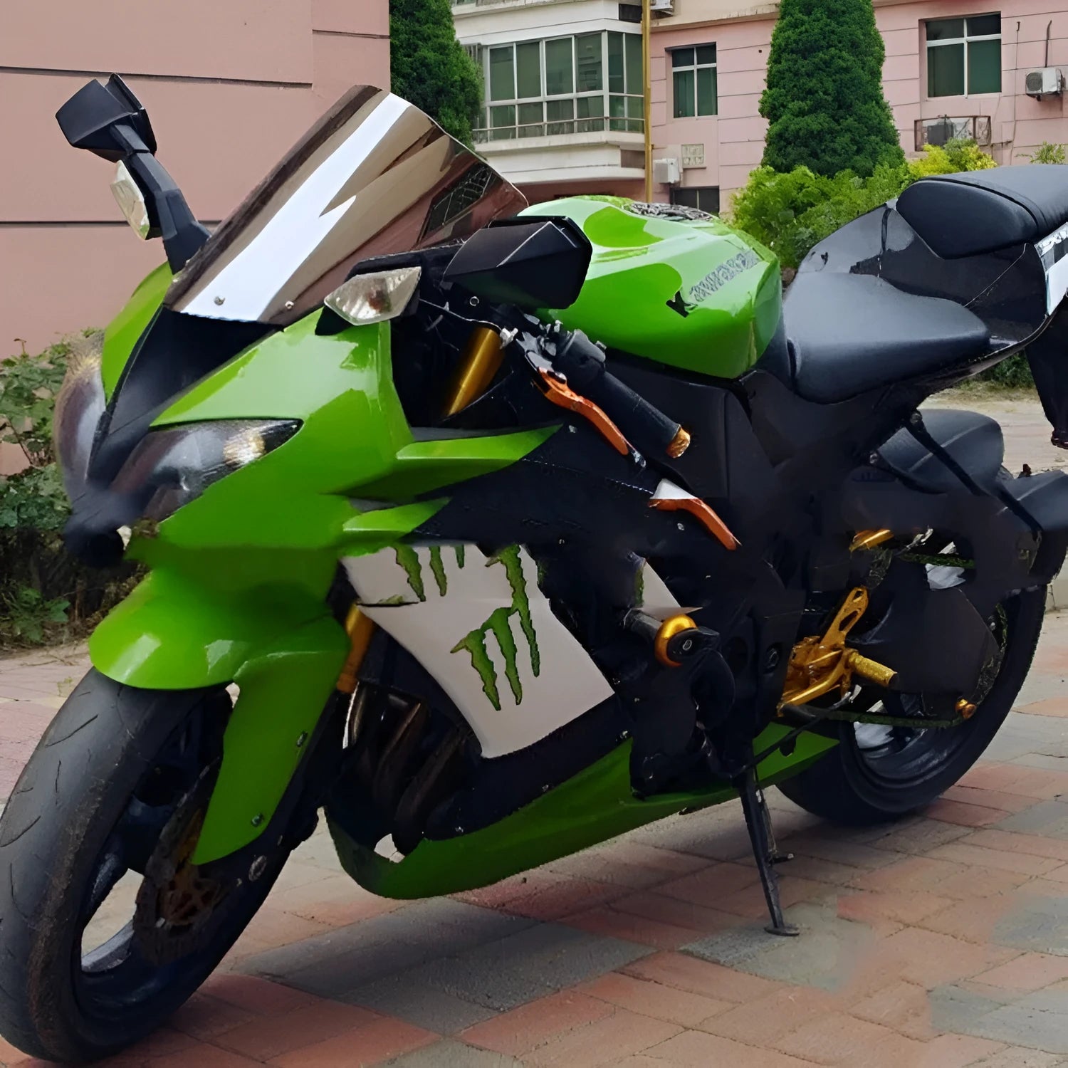 Kawasaki motorcycle replacement windscreen in transparent blue and brown for ZX-6R and ZX-10R models