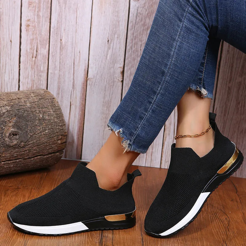 Breathable mesh running shoes with rubber sole in multiple solid colours sizes 35-44