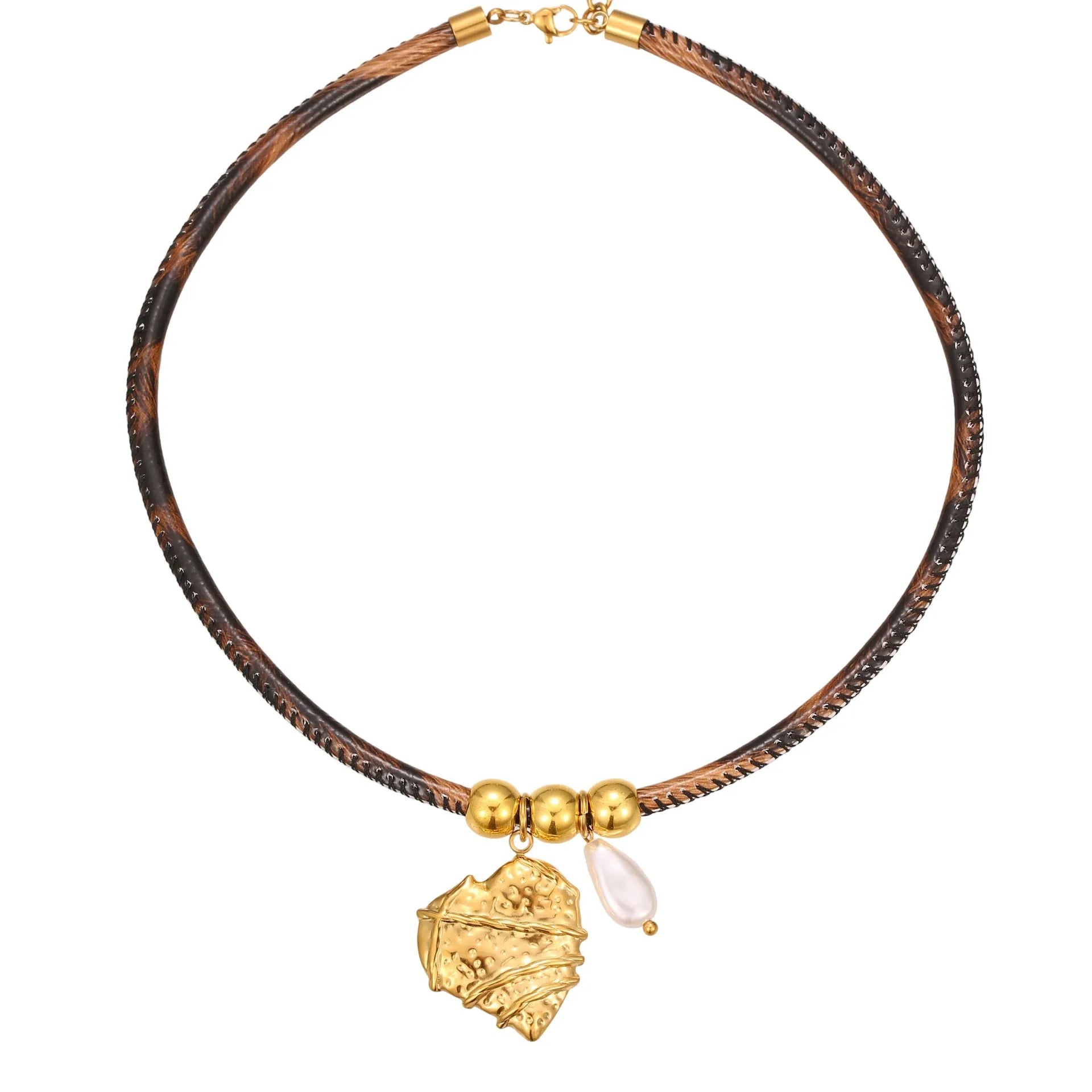 Women's stainless steel necklace with geometric leopard pendant on adjustable 41-50cm chain