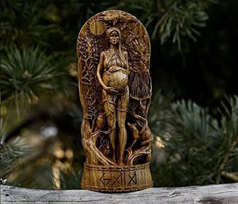 Synthetic resin Greek goddess statue figurine in three colour options, 22 cm tall.