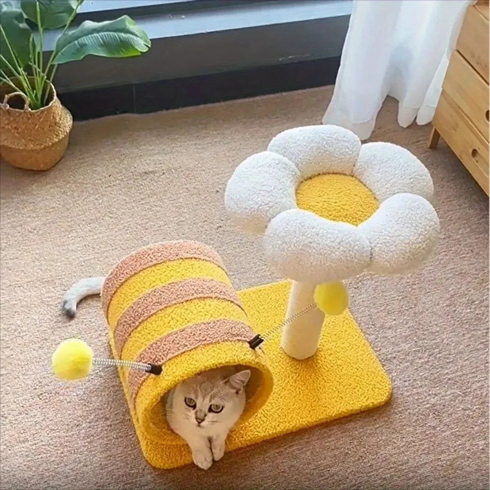 Yellow bee-themed cat climbing frame with sisal scratching board and tunnel measuring 46x36x25cm
