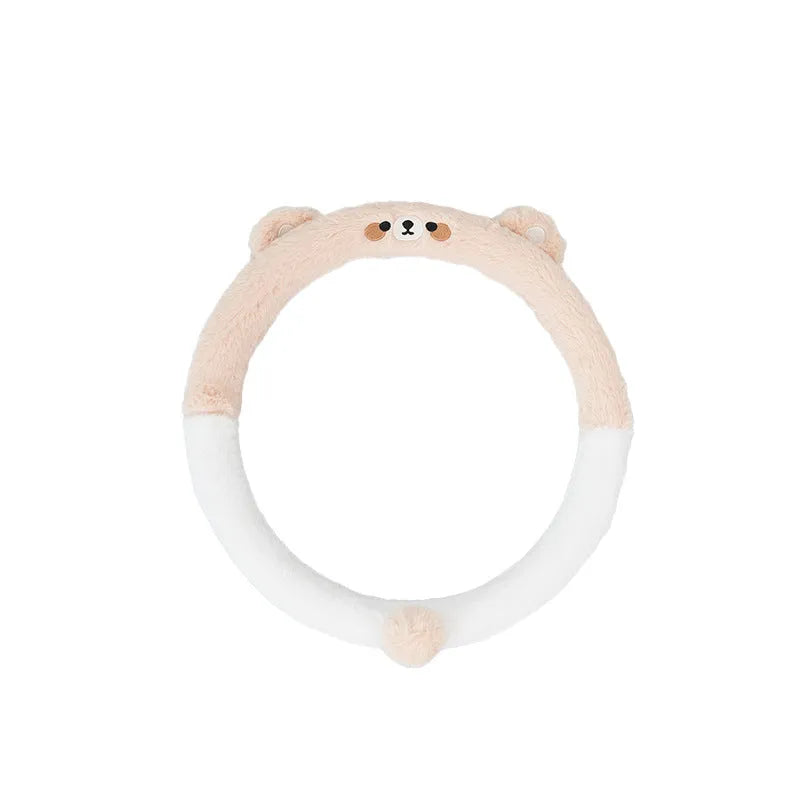 Plush thermal car steering wheel cover with embroidered cartoon pattern measuring 38cm diameter