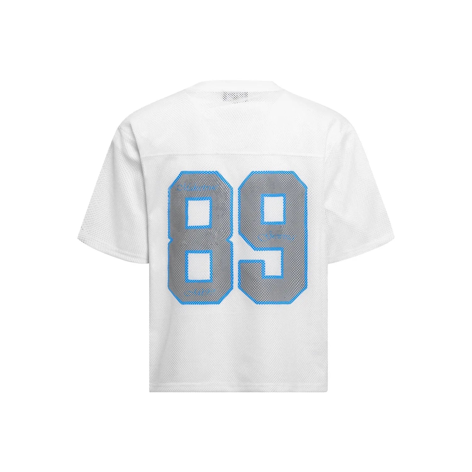 Loose-fit black and white t-shirt with alphanumeric printing, short sleeves, casual leisure wear