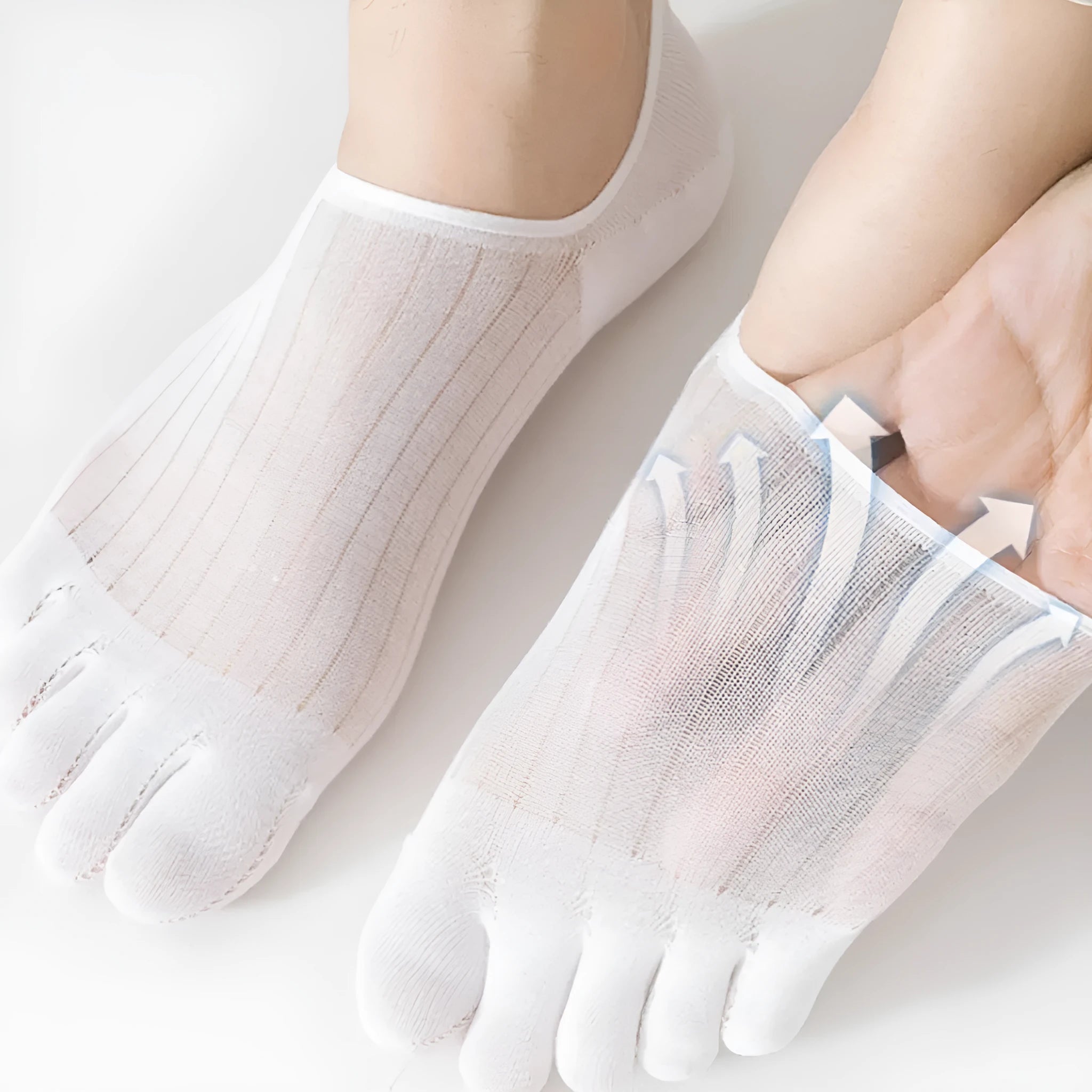 Modal five-finger boat socks in solid colours showing ultra-thin breathable construction