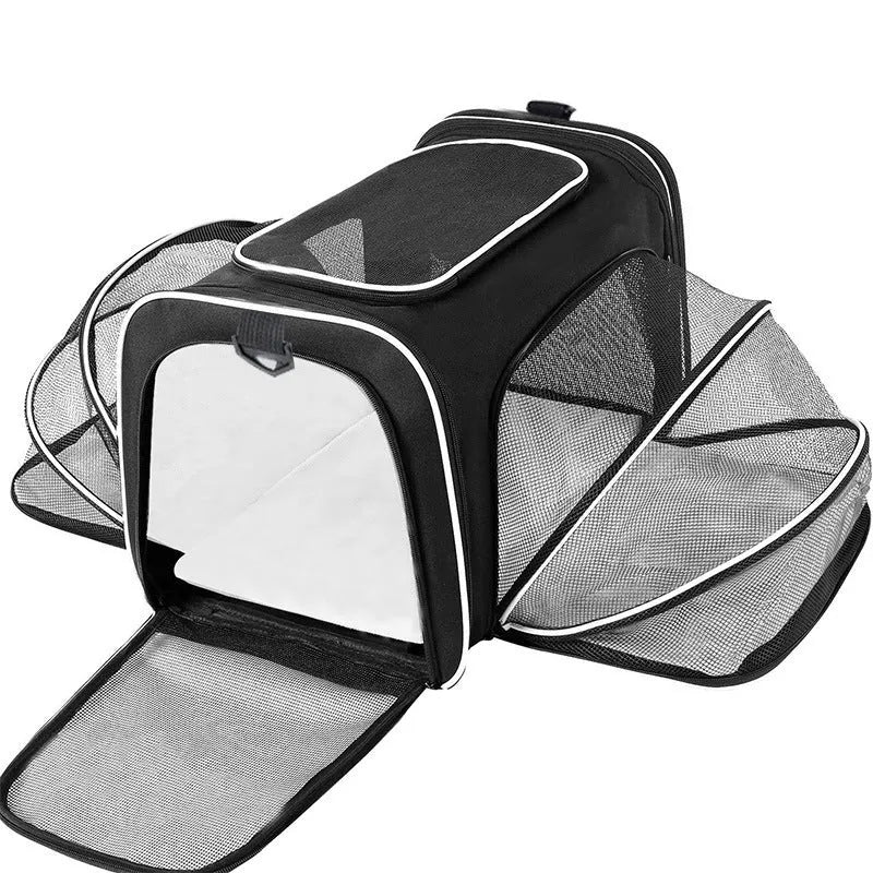 Cat carrier bag in 600D cation fabric with medium-soft construction and piping detail options