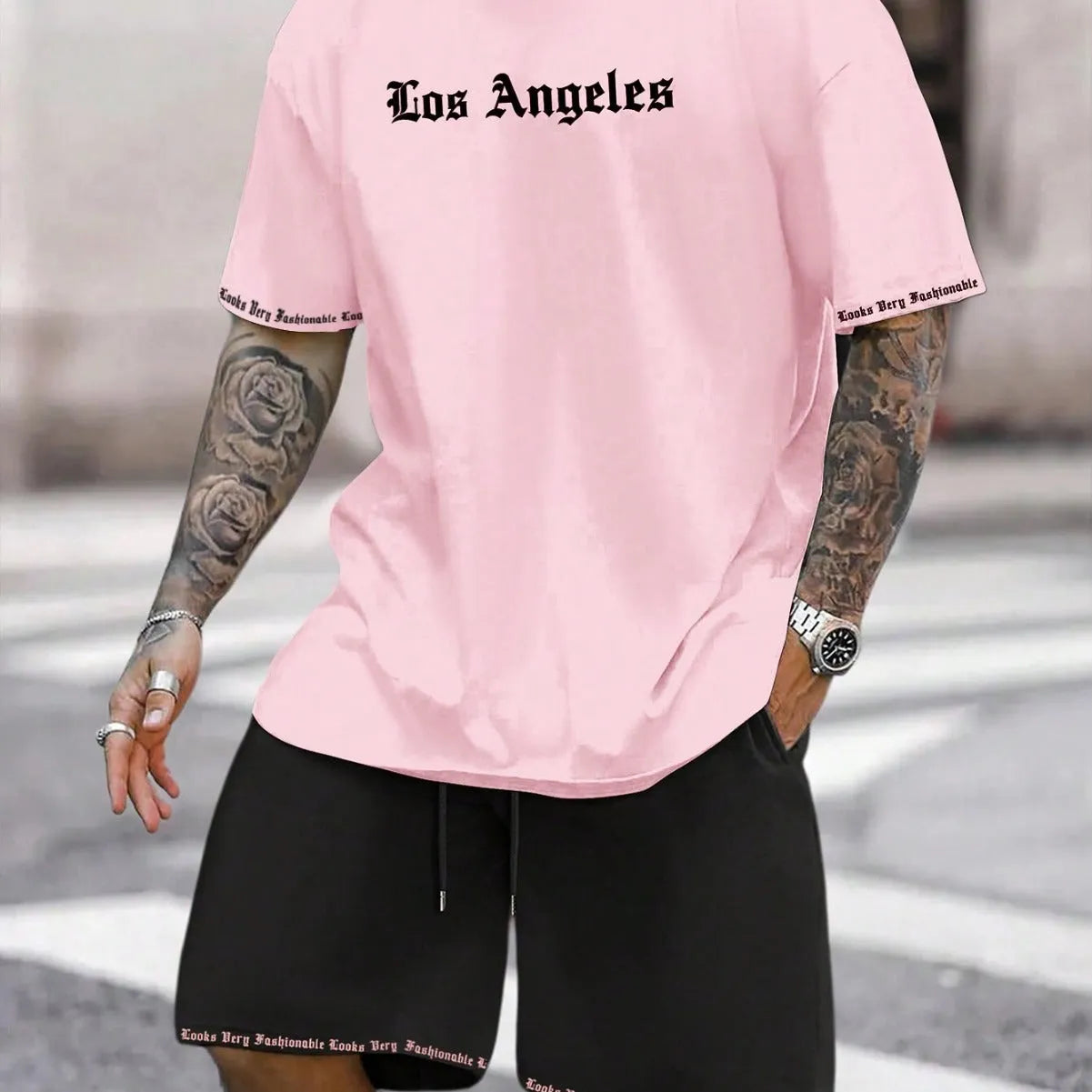 Sports style short-sleeved top and matching shorts suit in quick-drying polyester blend fabric