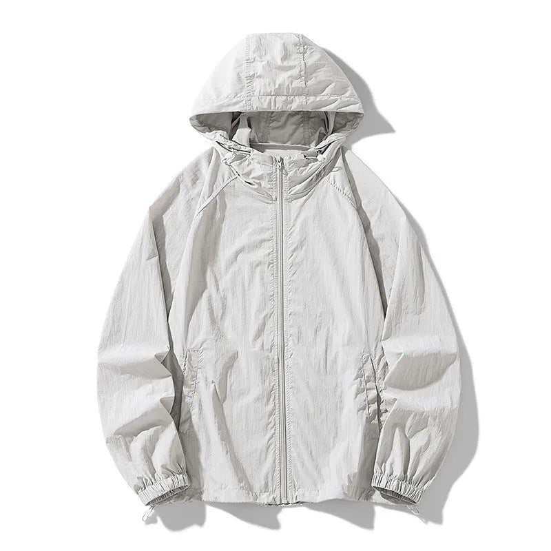 Loose fit outdoor jacket in chemical fibre fabric with sun-protective properties
