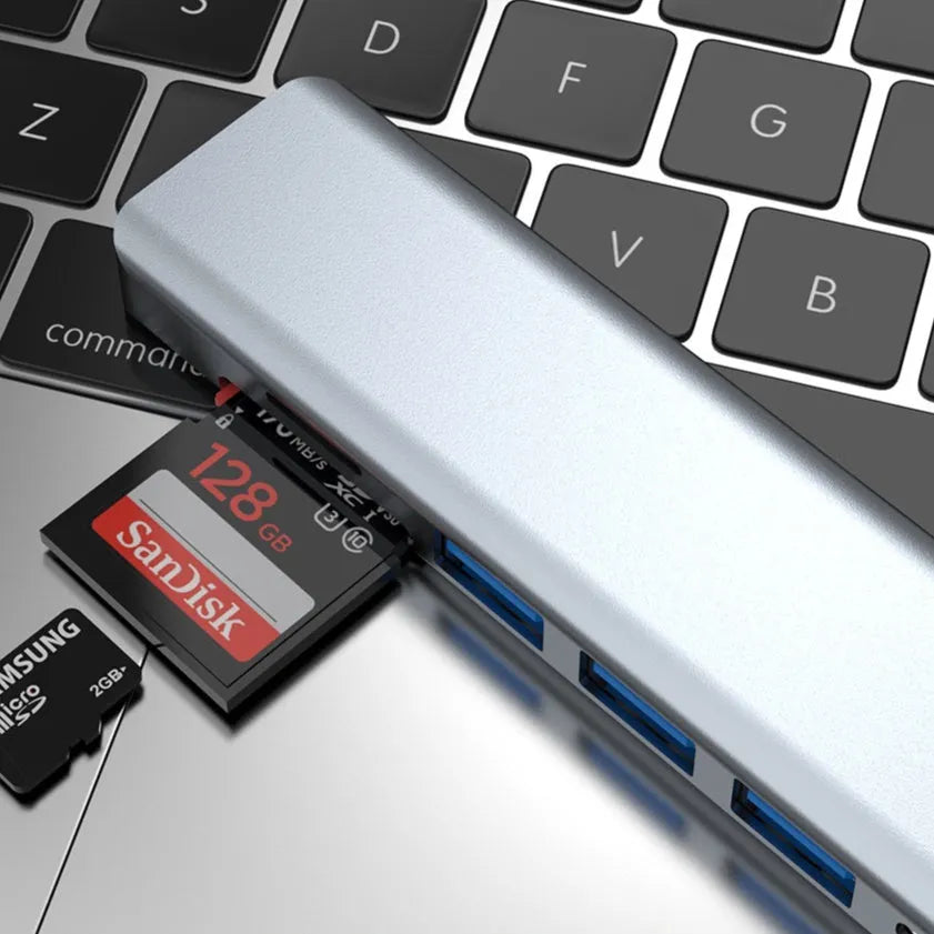 USB Type-C expander hub with seven ports and 0.145m cable for computer connectivity