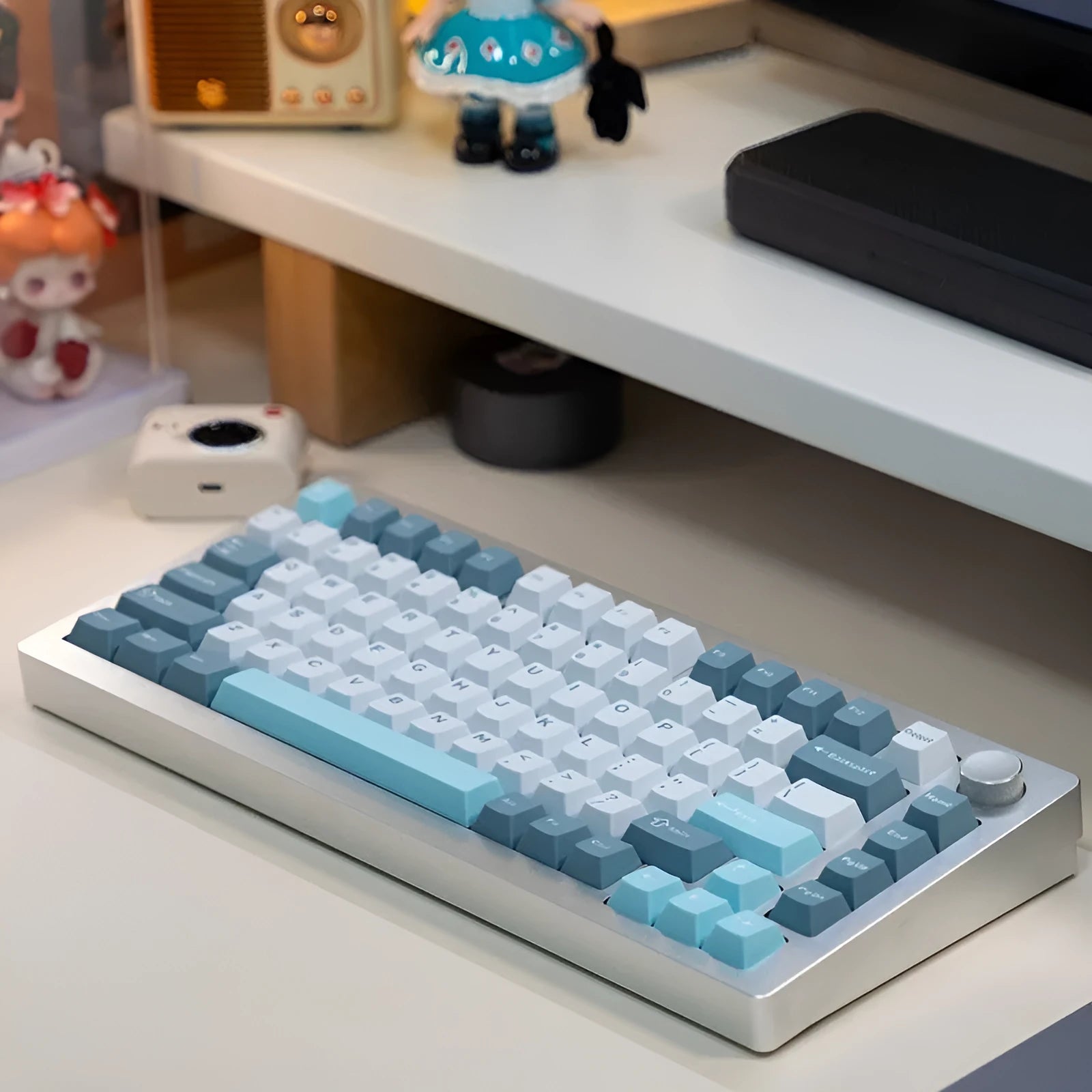 Heiji Snake aluminium mechanical keyboard kit in multiple colours with wireless receiver and tools