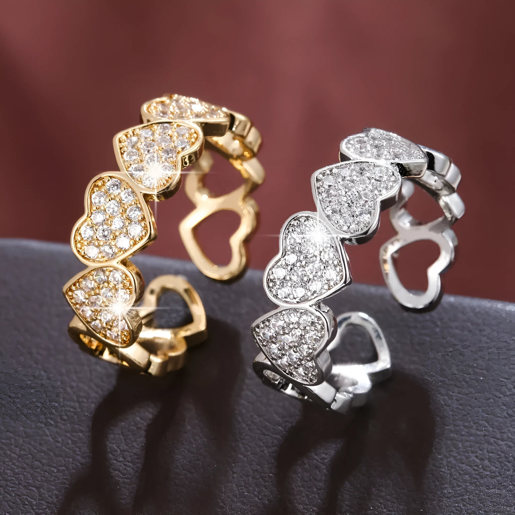 Adjustable geometric love heart couples ring in gold colour with diamond-cut surface