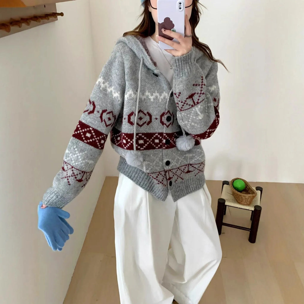 Beige geometric brocade pattern women's loose-fit long sleeve sweater coat