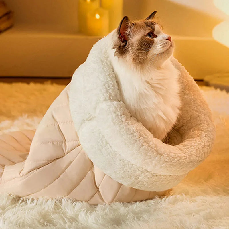 Warm cat sleeping bag with PP cotton filling and fleece exterior in blue grey colour