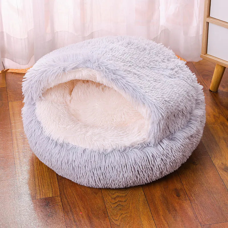 Waterproof cloth dog kennel in semi-enclosed design showing colour and size options