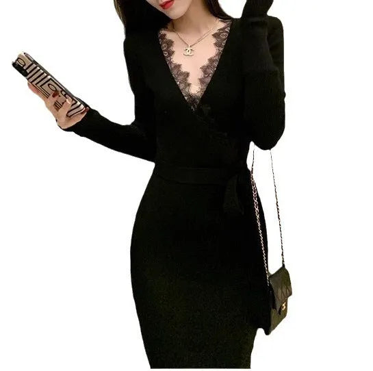 Black polyester woolen skirt with slim fit princess dress silhouette