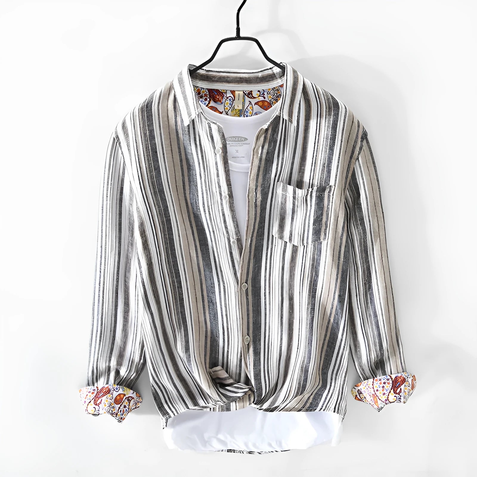 Men's casual striped linen shirt with long sleeves in loose fit for summer wear