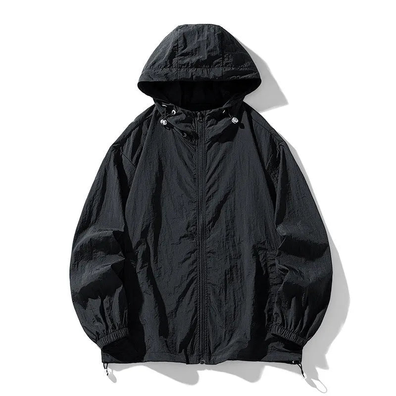Loose fit outdoor jacket in chemical fibre fabric with sun-protective properties
