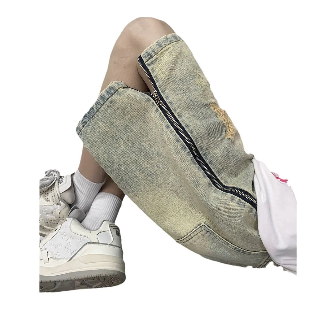 Retro blue denim shorts with five pockets and straight leg opening
