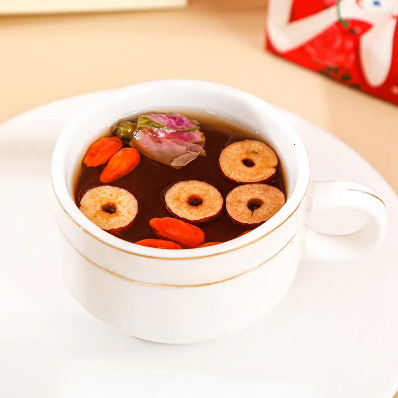 Box of Yuantang ginger and jujube tea containing 150g of herbal tea bags with brown sugar, red dates, and wolfberries