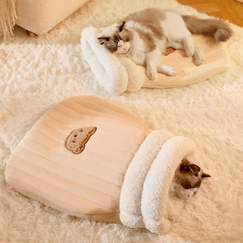 Warm cat sleeping bag with PP cotton filling and fleece exterior in blue grey colour