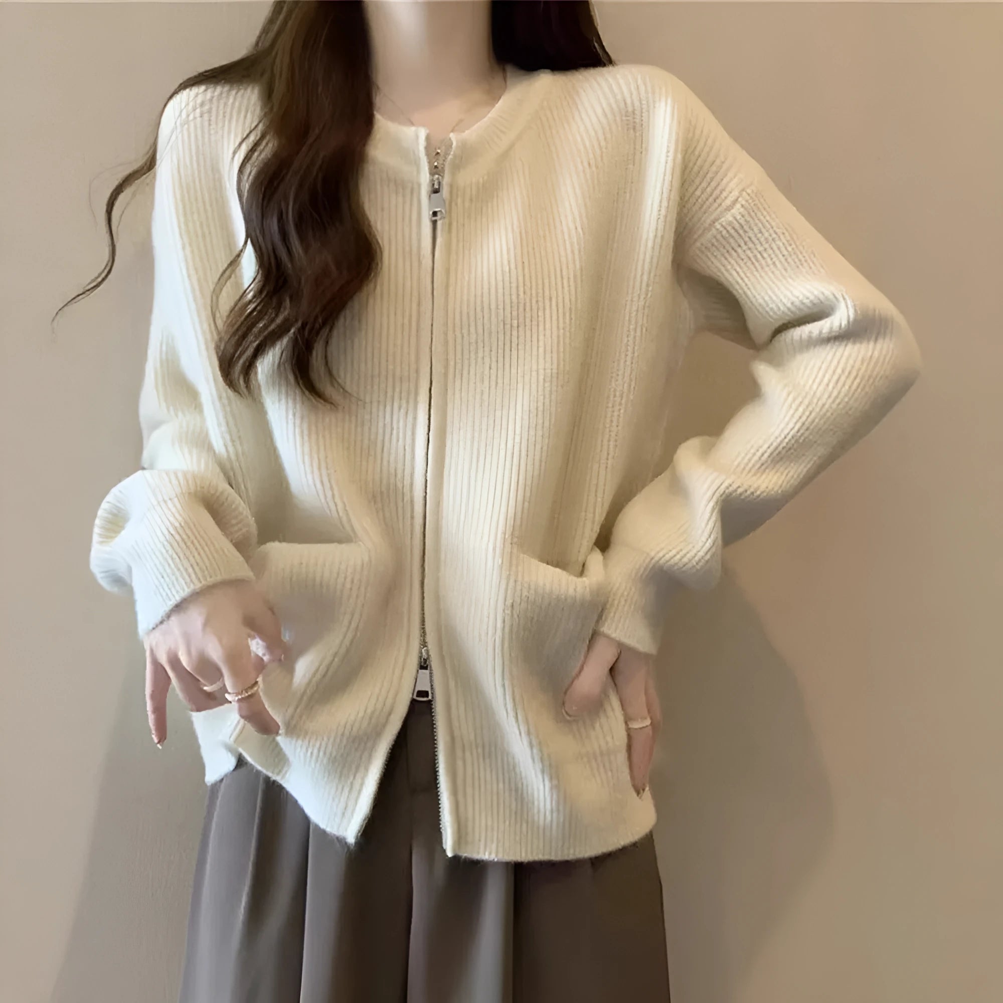 Beige viscose fibre cardigan coat with long sleeves and temperature-sensitive fabric