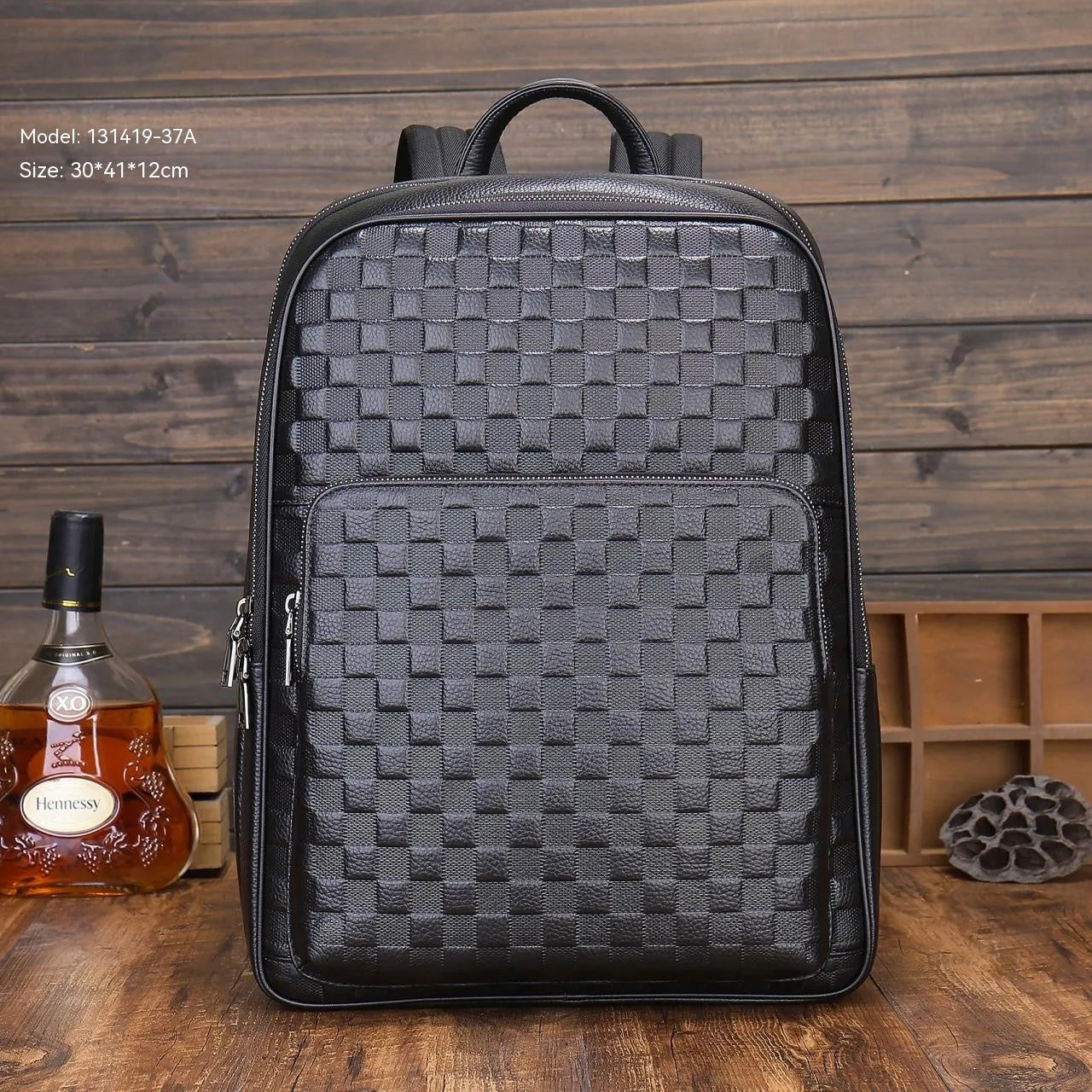Genuine leather men's business travel bag black with contrast colour detail and airpillow straps