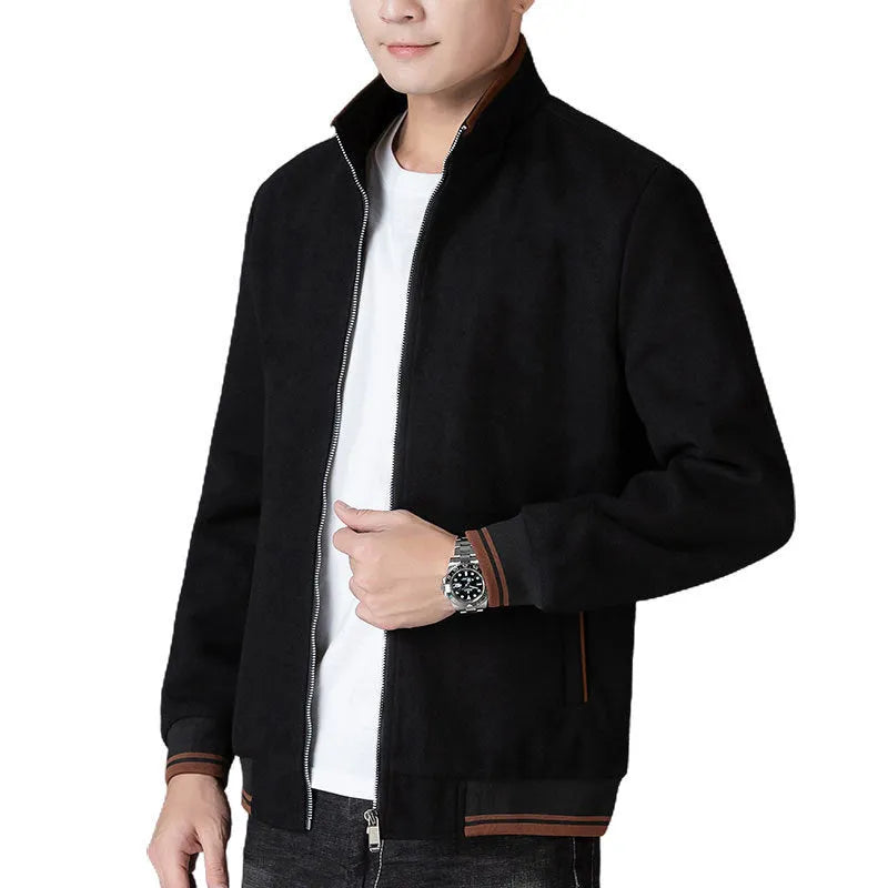 Men's gray polyester fleece autumn coat with long sleeves and side pockets in a sports style.