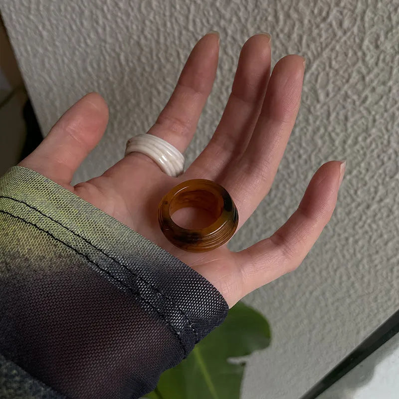 Chinese style irregular geometric wide resin ring in brown and white colour options