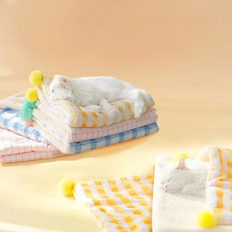 Thickened Coral Fleece Dog Blanket Warm Pet Plush Pad Bed Mat for Dogs Cats Soft Cozy Sleeping Cover Couch Protector Carpet Bed Sheet Machine Washable Blue Pink Yellow L 70x50cm M 55x45cm S 50x36cm XL 100x78cm