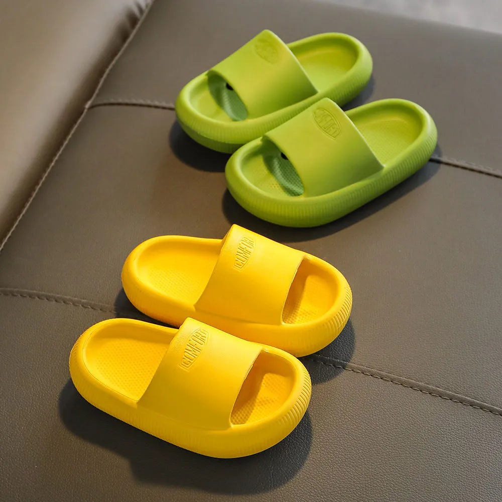 Children's EVA slippers in bright colours with non-slip soles, showing size options from 15.5cm to 21.5cm