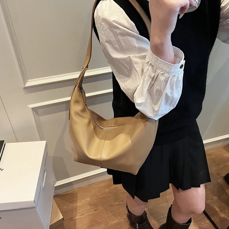 Women's simple PU messenger bag with single shoulder strap in five colours, black, white, brown, green, khaki, size 35x20x23cm