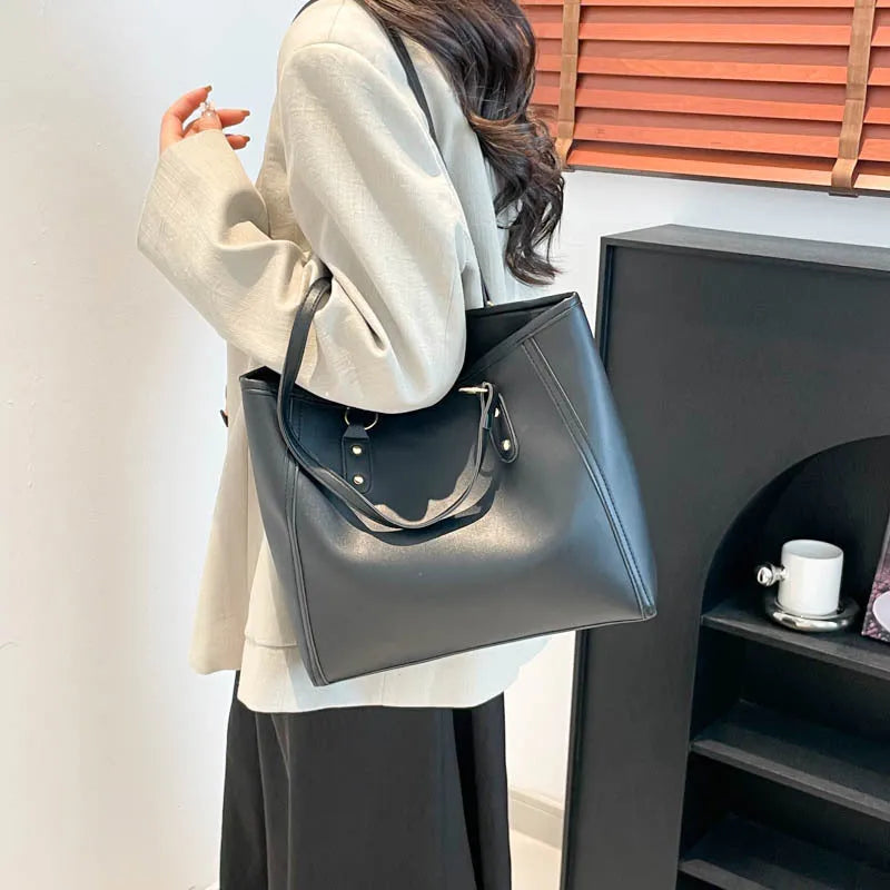 Korean style shoulder underarm bag in horizontal square shape with sandwich pocket design