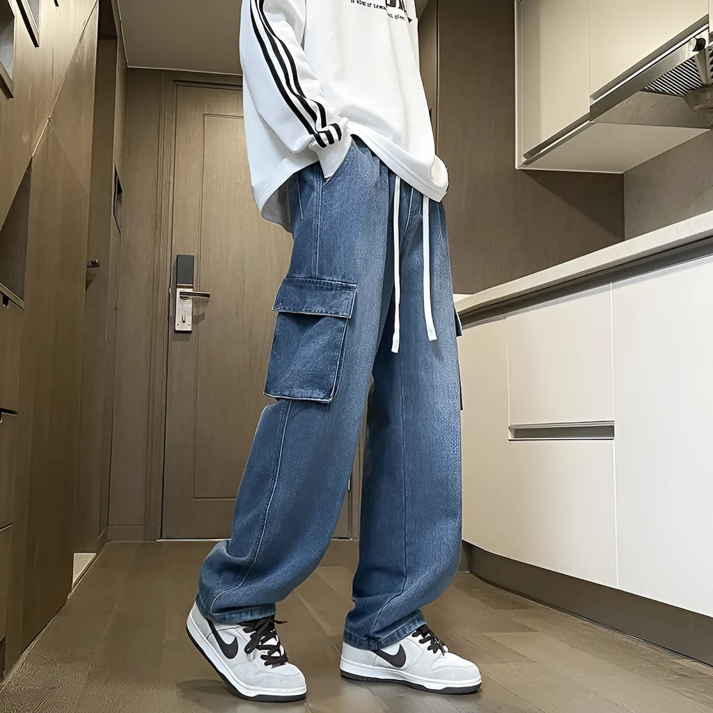 Men's straight leg cotton jeans in light blue and dark blue American retro style for spring