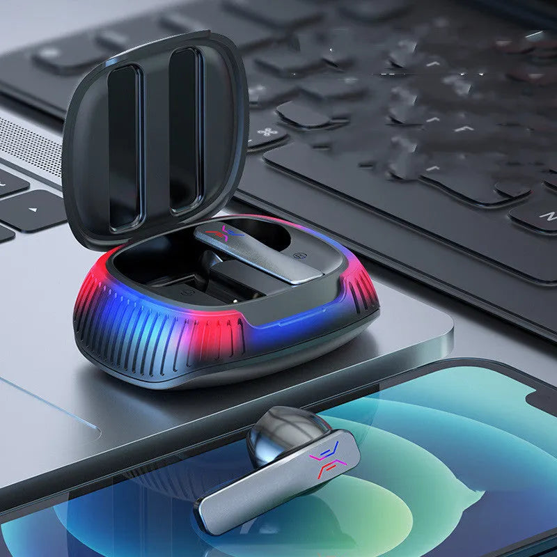 Hall Flashing wireless gaming earplug headset in black or white with Type-C cable.
