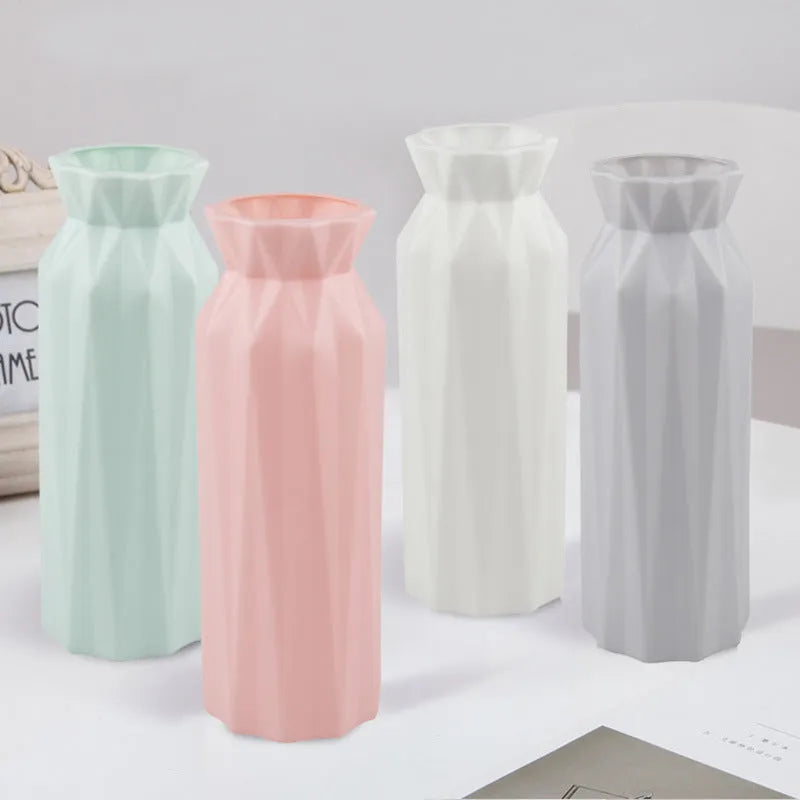 PE plastic melamine vase with 7.2 cm base in green, grey, pink, or white colours